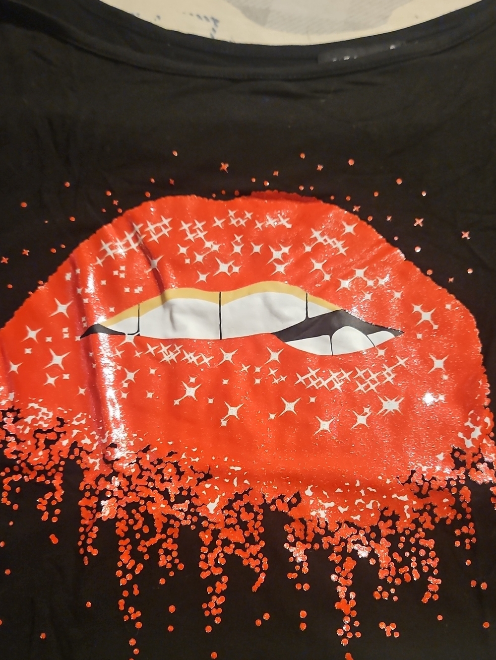 Graphic Lip Print Tee - Red & White Sparkle Design